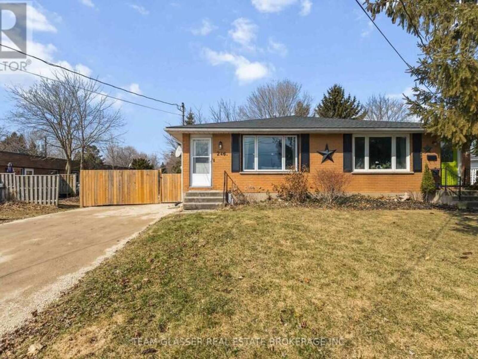 A - 246 MCKELLAR STREET, Southwest Middlesex, Ontario N0L 1M0