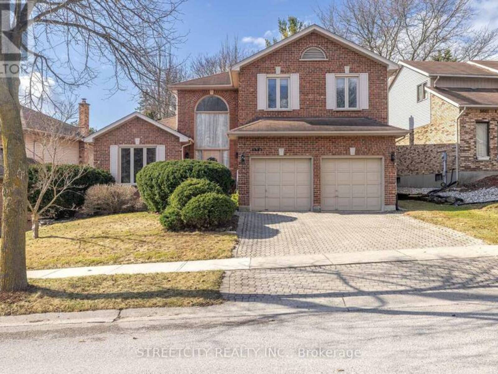 1537 HILLSIDE DRIVE, London, Ontario N6G 4M5