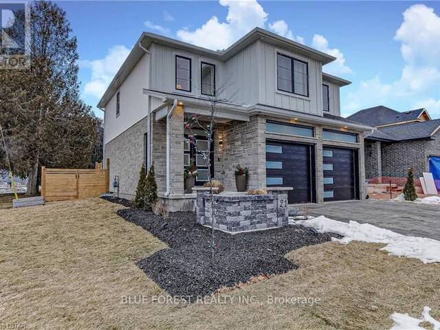 48 WOODLAND WALK St. Thomas Ontario, N5P 3T2 - 4 Bedrooms Home For Sale