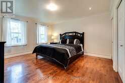23 MACTAVESH CRESCENT | Bayfield Ontario | Slide Image Seventeen