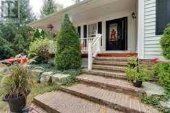 23 MACTAVESH CRESCENT | Bayfield Ontario | Slide Image Four