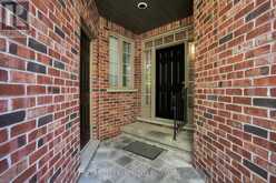 38 QUINELLA PLACE | London Ontario | Slide Image Four