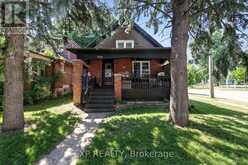 20 BARRINGTON AVENUE | London Ontario | Slide Image One
