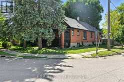 20 BARRINGTON AVENUE | London Ontario | Slide Image Three