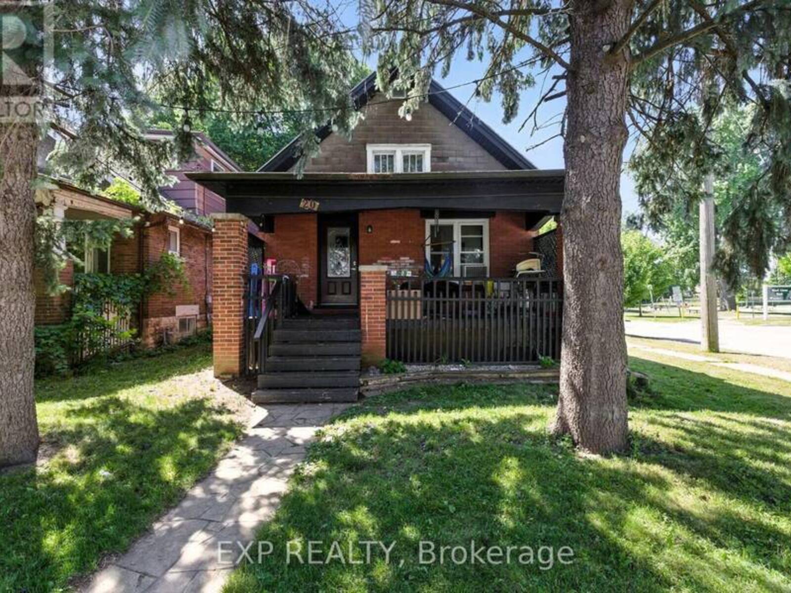 20 BARRINGTON AVENUE, London, Ontario N6H 1J9