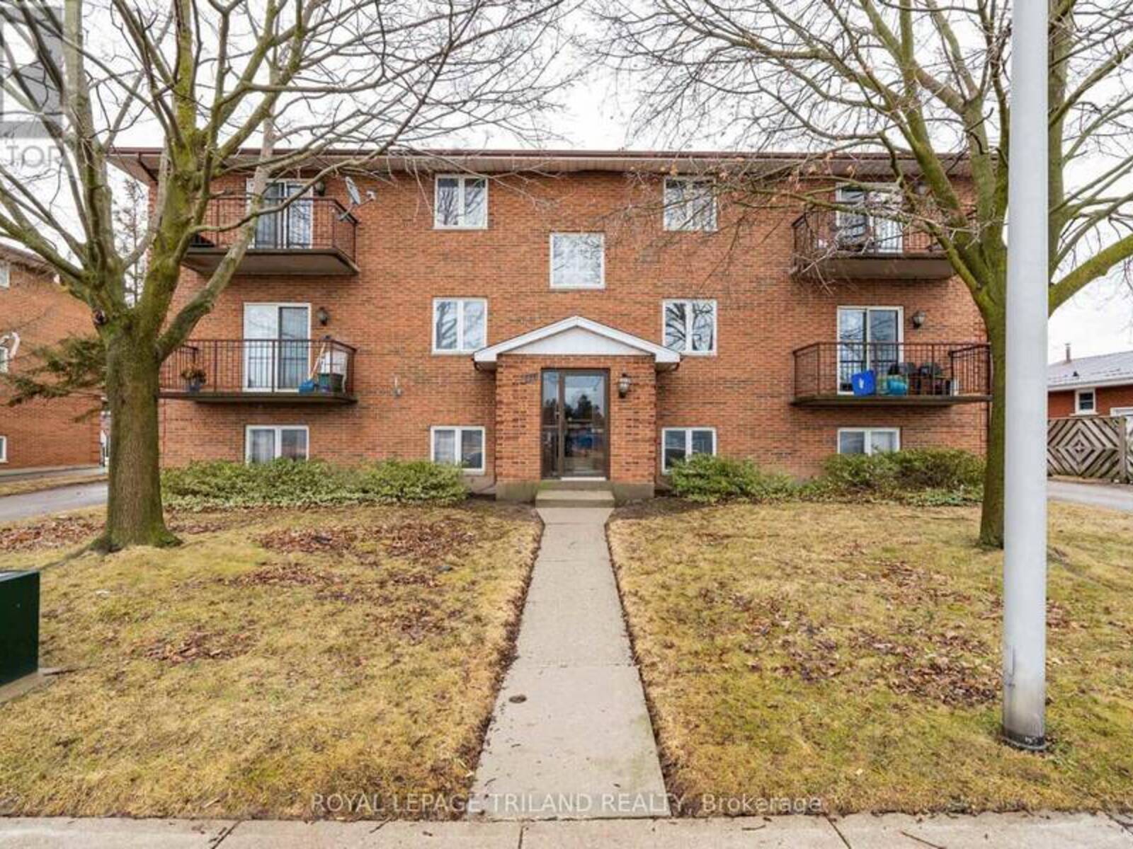 221 HIGHVIEW DRIVE, St. Thomas, Ontario N5R 5H6