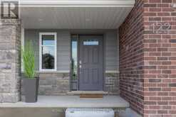 122 STYLES DRIVE | St. Thomas Ontario | Slide Image Three