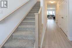 122 STYLES DRIVE | St. Thomas Ontario | Slide Image Four