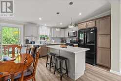 13 KELLESTINE DRIVE | Strathroy-Caradoc Ontario | Slide Image Twelve
