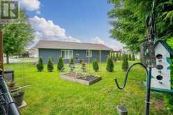 13 KELLESTINE DRIVE | Strathroy-Caradoc Ontario | Slide Image Four