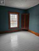 61 LONDON ROAD | Chatham-Kent Ontario | Slide Image Nineteen