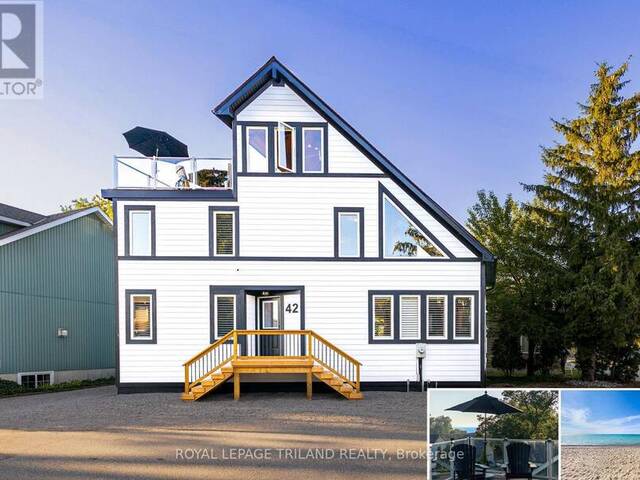 42 LAKESIDE CIRCLE Grand Bend Ontario, N0M 1T0 - 4 Bedrooms Home For Sale