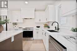 5 DOERR COURT | North Middlesex Ontario | Slide Image Nine