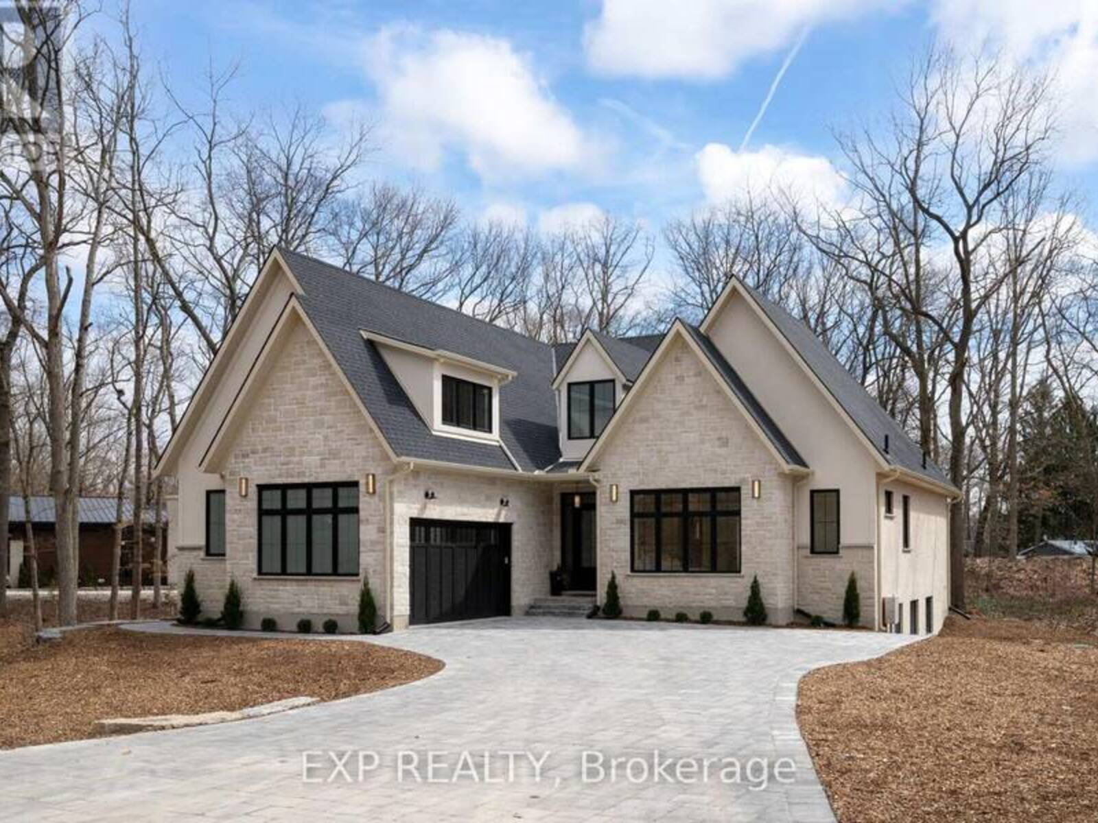 7 SULLIVAN STREET, Grand Bend, Ontario N0M 1T0