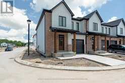 17 - 147 SCOTTS DRIVE | Lucan Biddulph Ontario | Slide Image Forty