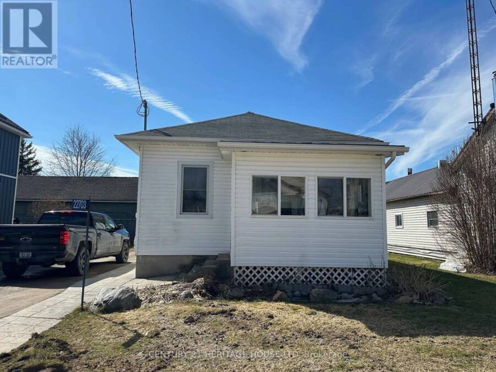 22703 THAMES ROAD, Southwest Middlesex, Ontario N0L 1A0
