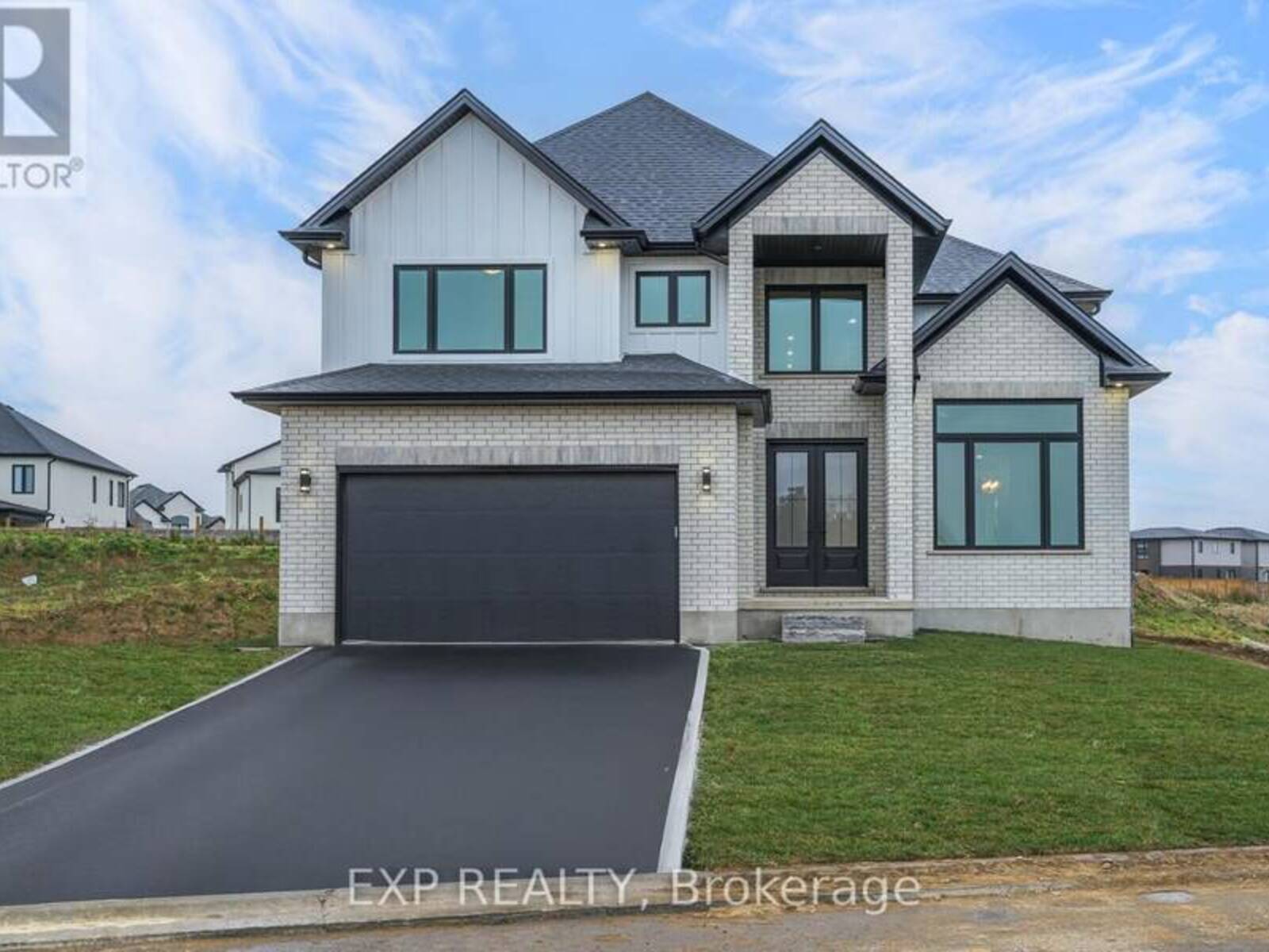 150 LOCKY LANE, Komoka, Ontario N0L 1R0