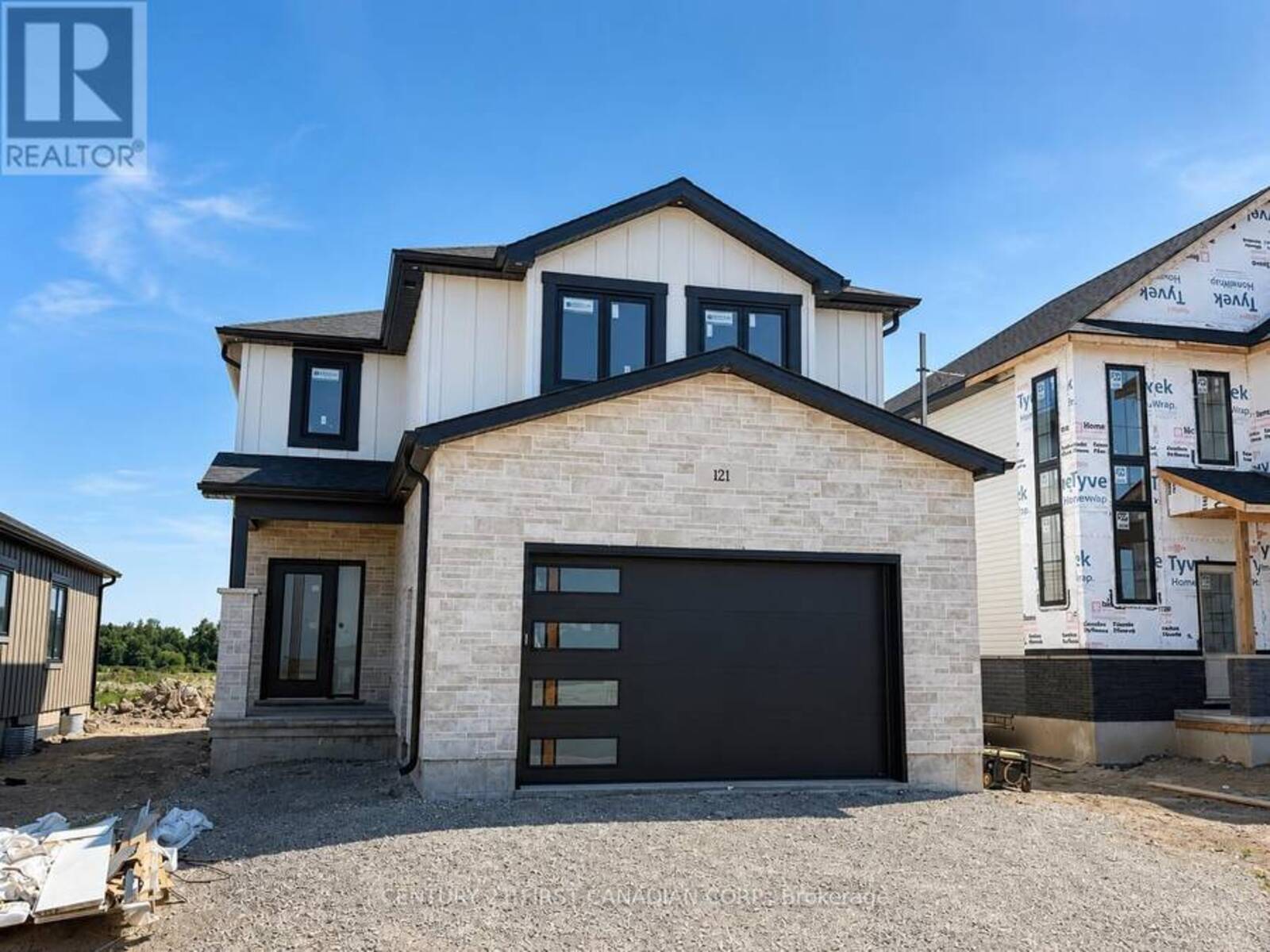 122 ADDISON AVENUE, Lucan Biddulph, Ontario N0M 2J0