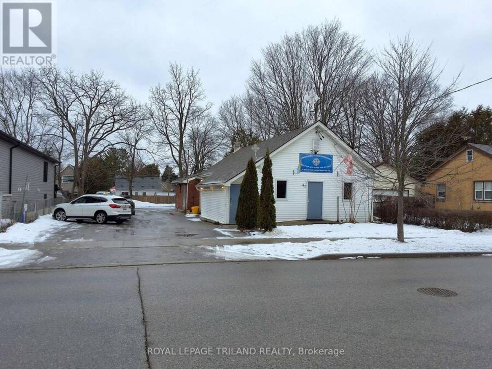 47 BOULLEE STREET, London, Ontario N5Y 1T5