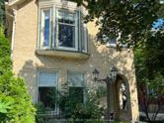 552 ADELAIDE STREET N London Ontario, N6B 3J5 - Multi-family Home For Sale