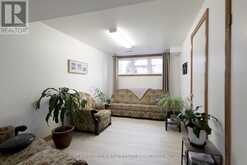 15 - 214 SOUTH STREET W | Aylmer Ontario | Slide Image Thirty