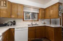 15 - 214 SOUTH STREET W | Aylmer Ontario | Slide Image Eight