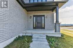 83 GREENE STREET | Exeter Ontario | Slide Image Four
