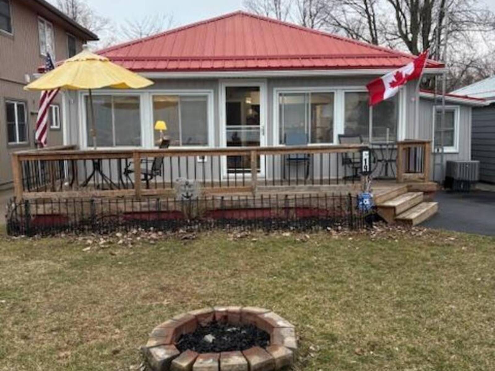 19 ORDNANCE AVENUE, Turkey Point, Ontario N0E 1W0