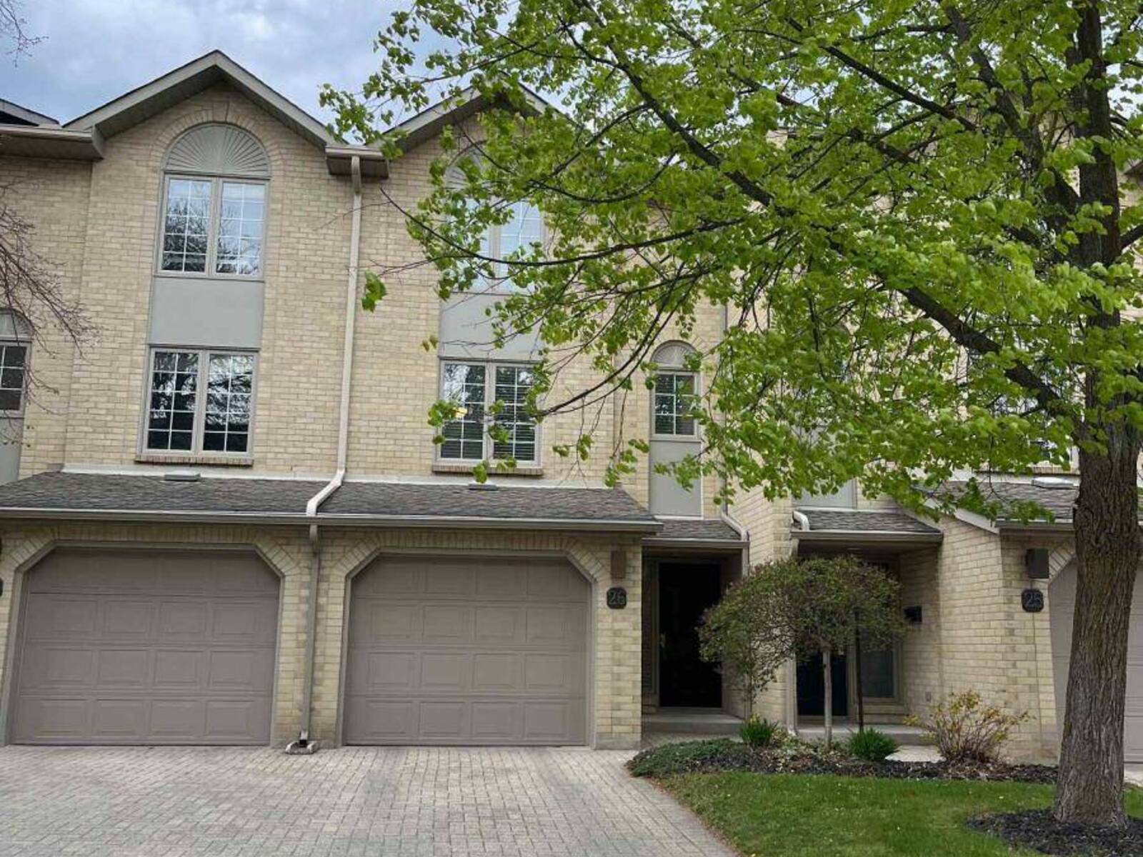 26 - 1399 COMMISSIONERS ROAD W, London, Ontario N6K 4G9