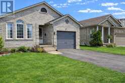 17 COTTONWOOD DRIVE | St. Thomas Ontario | Slide Image Five