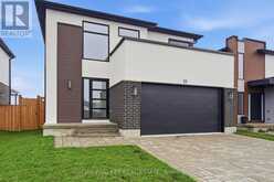 25 ALEXANDER CIRCLE | Strathroy-Caradoc Ontario | Slide Image Two