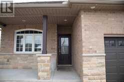 29 HEDGES COURT | St. Thomas Ontario | Slide Image Two