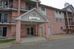 46 - 140 CONWAY DRIVE | London Ontario | Slide Image Two