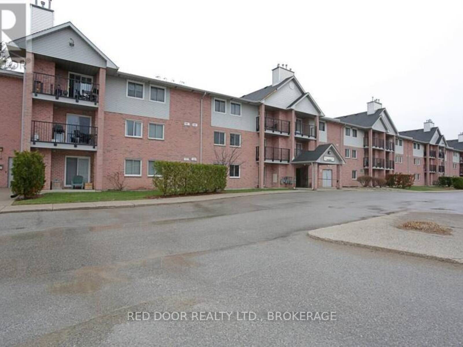 46 - 140 CONWAY DRIVE, London, Ontario N6E 3N2