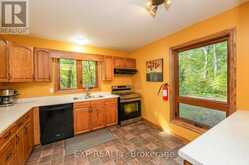 10207 PINETREE DRIVE | Grand Bend Ontario | Slide Image Nineteen