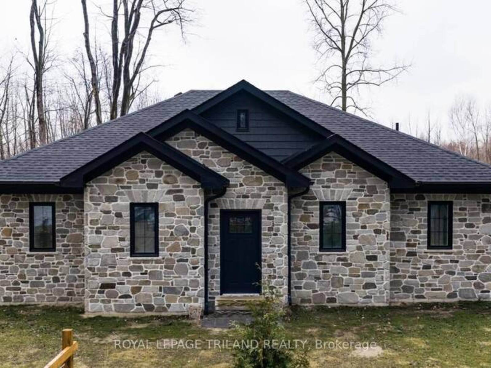 6043 FRANKS ROAD, Lambton Shores, Ontario N0N 1J1