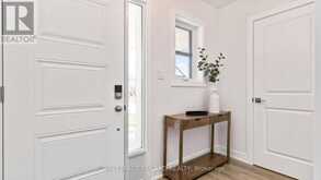 95 STYLES DRIVE | St. Thomas Ontario | Slide Image Two