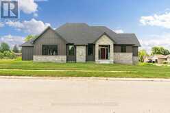39 EAST GLEN DRIVE | Lambton Shores Ontario | Slide Image Two
