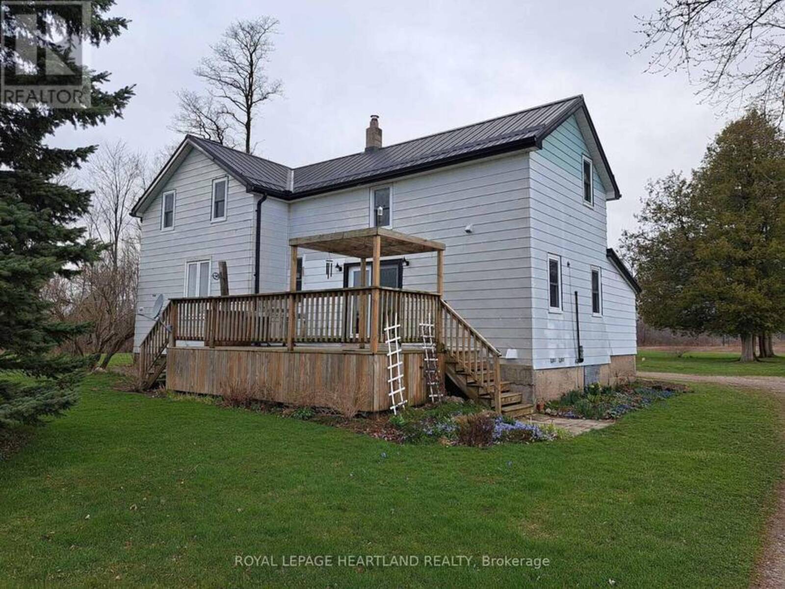 39132 MOUNT CARMEL DRIVE, South Huron, Ontario N0M 1M0