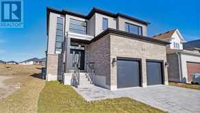64 BASIL CRESCENT | Ilderton Ontario | Slide Image Five