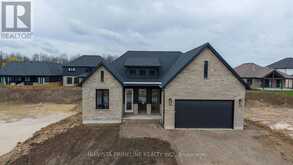 115 TIMBERWALK TRAIL | Ilderton Ontario | Slide Image Two