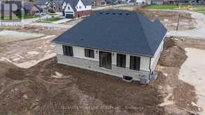 115 TIMBERWALK TRAIL | Ilderton Ontario | Slide Image Four