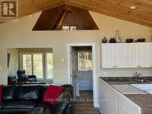25 GOODS ISLAND | South Frontenac Ontario | Slide Image Twelve