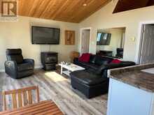25 GOODS ISLAND | South Frontenac Ontario | Slide Image Nine