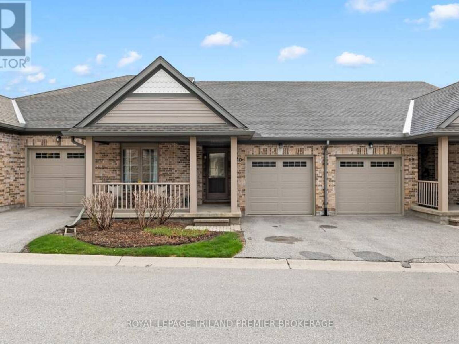 20 - 215 NORTH CENTRE ROAD, London, Ontario N5X 4E3