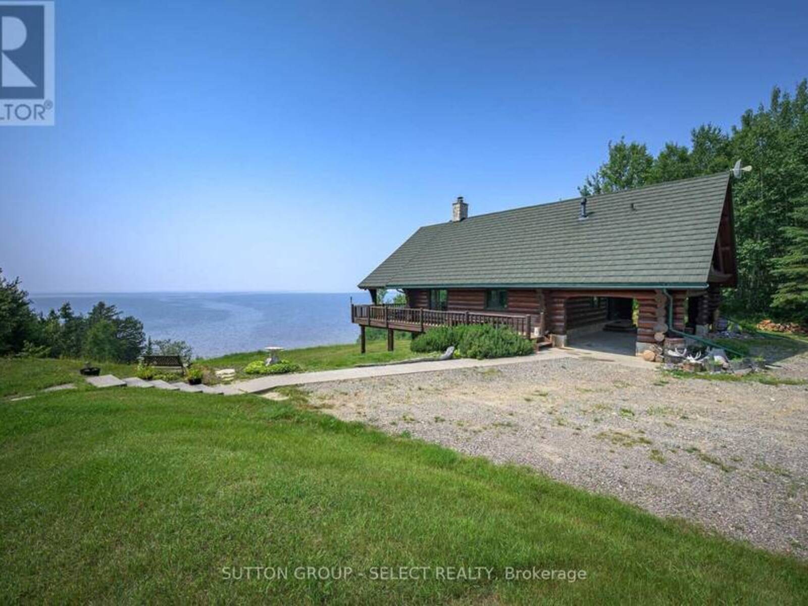 21 PETER DRIVE, Greenstone, Ontario P0T 1G0