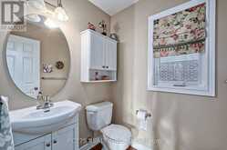 2392 ASIMA DRIVE | London Ontario | Slide Image Eighteen