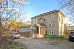 754 RIVERSIDE DRIVE | London Ontario | Slide Image Thirty-six