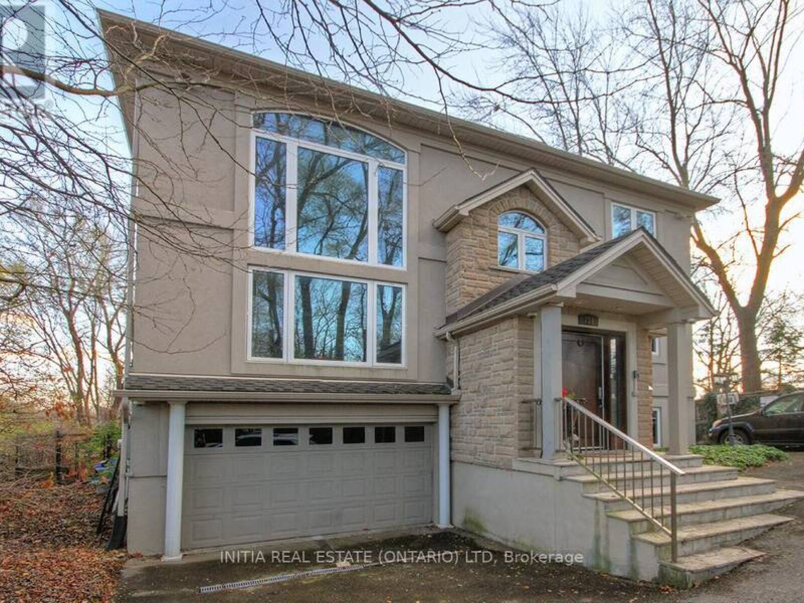 754 RIVERSIDE DRIVE, London, Ontario N6H 2S4