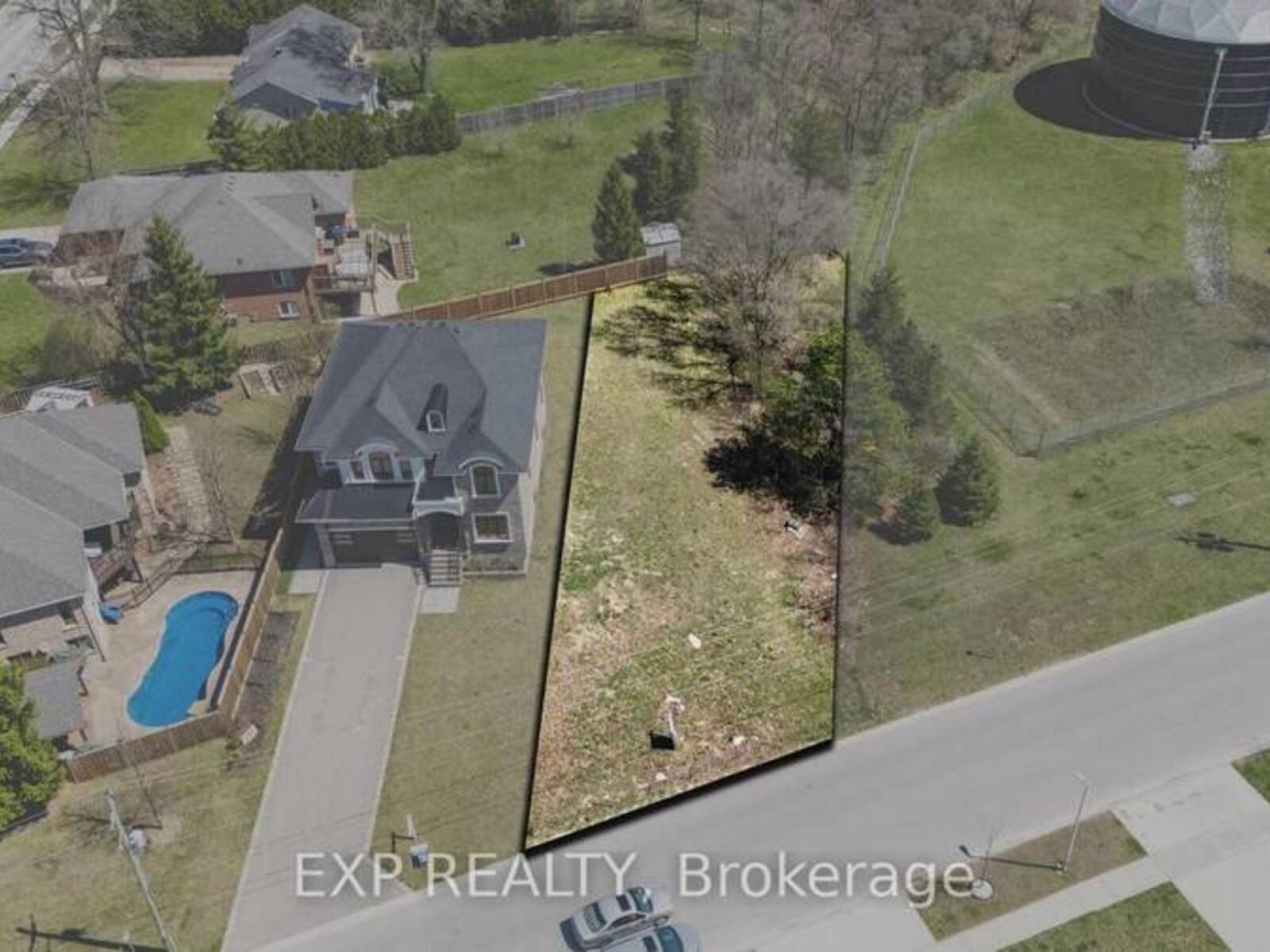187 QUEEN STREET, Komoka, Ontario N0L 1R0